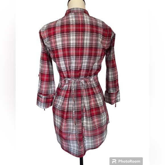 Miley Cyrus tuxedo pleated plaid with waist defining tie and long length - Picture 2 of 5